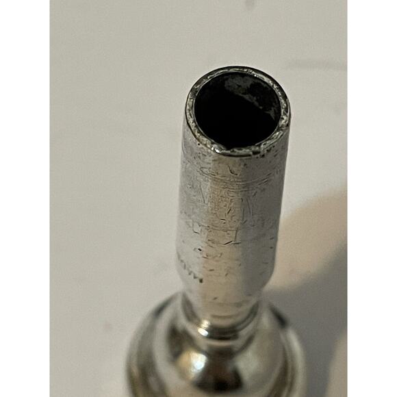 Vintage BESSON 6 MADE IN ENGLAND Trumpet Mouthpiece Silver Plated - Picture 5 of 8